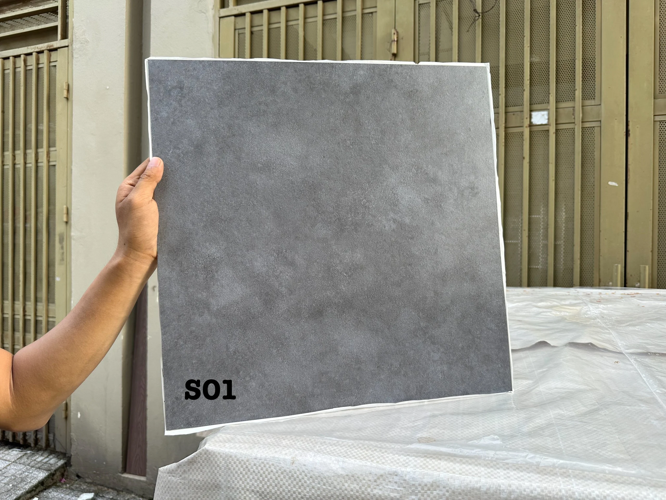 Sàn nhựa dán giả gỗ | Nội thất HCK