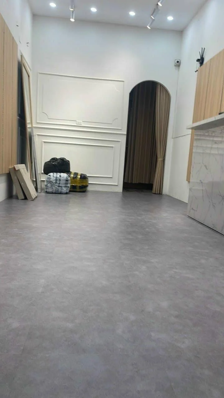 Sàn nhựa dán giả gỗ | Nội thất HCK